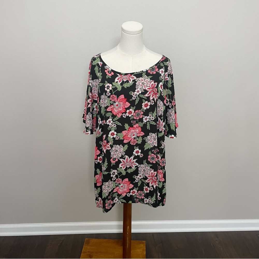 East Adeline Top Flutter Sleeves Keyhole Back Floral Botanical Black Pink Green
